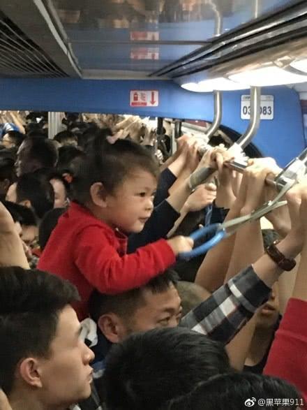 重庆车辆限行第一天首张罚单开出!发生了什么?快来一起看看!