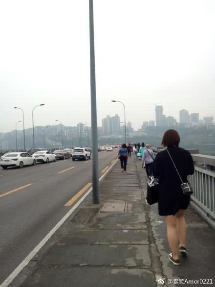 重庆车辆限行第一天首张罚单开出!发生了什么?快来一起看看!