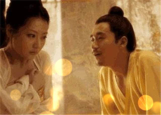 晋平公无能贪色,娶了年幼的公主,不久后在龙榻上将其摧残至死