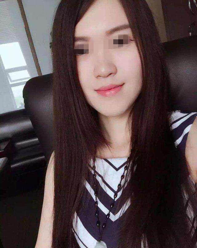 “赵四”出轨的女粉丝已被人肉，大批自拍美照暴光！