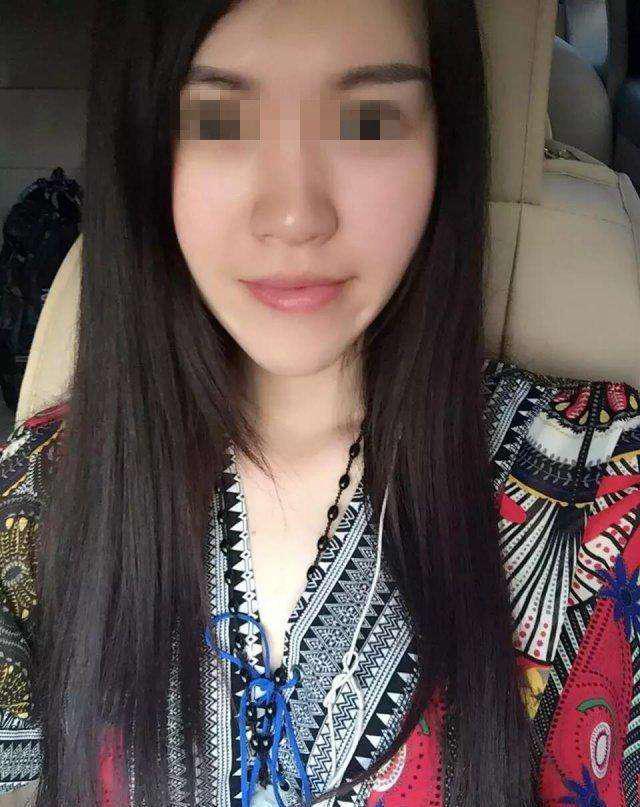 “赵四”出轨的女粉丝已被人肉，大批自拍美照暴光！