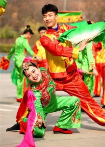 ​太行深处的井径拉花艺术表演，让人百看不厌美不胜收