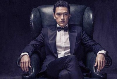 ​王耀庆是富二代吗影视剧中霸道总裁专业户，现实中是否也很有钱