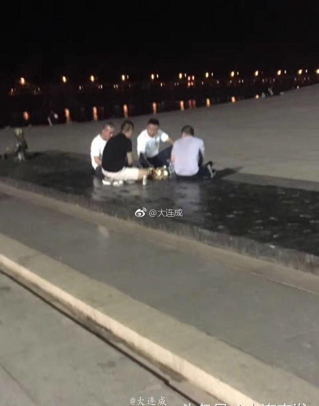 大连星海百年城雕屡遭践踏 官方：24小时巡视加强管理