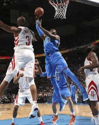 392分! 火箭一战刷新5大记录, 保罗成队史第一人