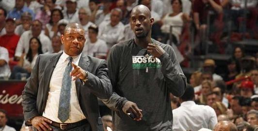 克里斯保罗在洛杉矶快船队的六年，错过了三个NBA巨星搭档？