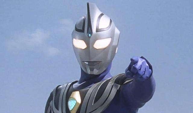 佐菲因口误成沙福林，阿古茹因动作成装逼王，他因实力强成挂王