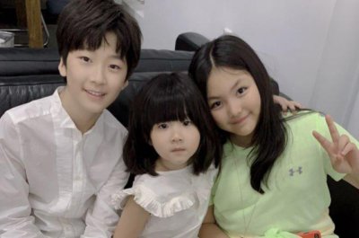 ​再现回忆杀！张悦轩和王诗龄6年后再同框，天天长成小型男