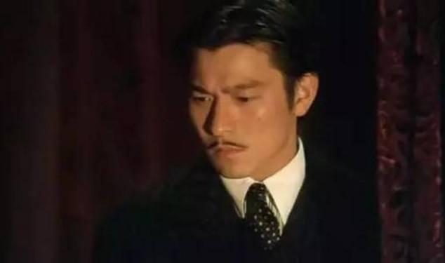 丁力四大扮演者, 一个让周星驰抢着找他拍戏, 一个已消失在荧幕上