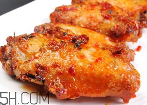 鸡翅有点味还能吃吗 鸡翅有味了怎么办