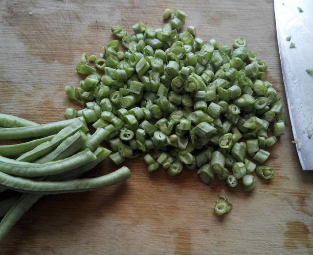 童年常吃的蒸苦累,原来这样做出来的,味道清甜且好吃不腻