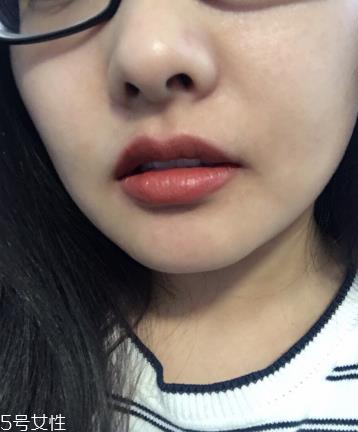 3ce口红118什么颜色 3ce口红118素颜上嘴图 3ce口红118什么颜色 3ce口红118素颜上嘴图