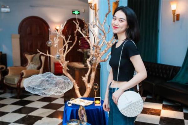 广州酒家月饼盒包包多少钱 广州酒家月饼盒包包在哪买 广州酒家月饼盒包包多少钱 广州酒家月饼盒包包在哪买