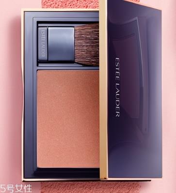 雅诗兰黛腮红怎么用？花漾倾慕腮红渐变质感