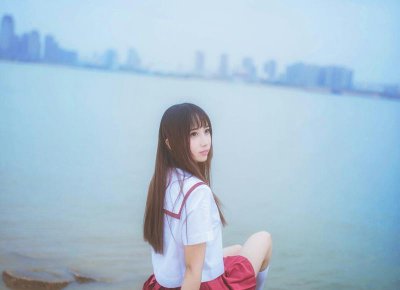 ​老公总爱背人偷偷玩手机 你知道他在干什么吗？