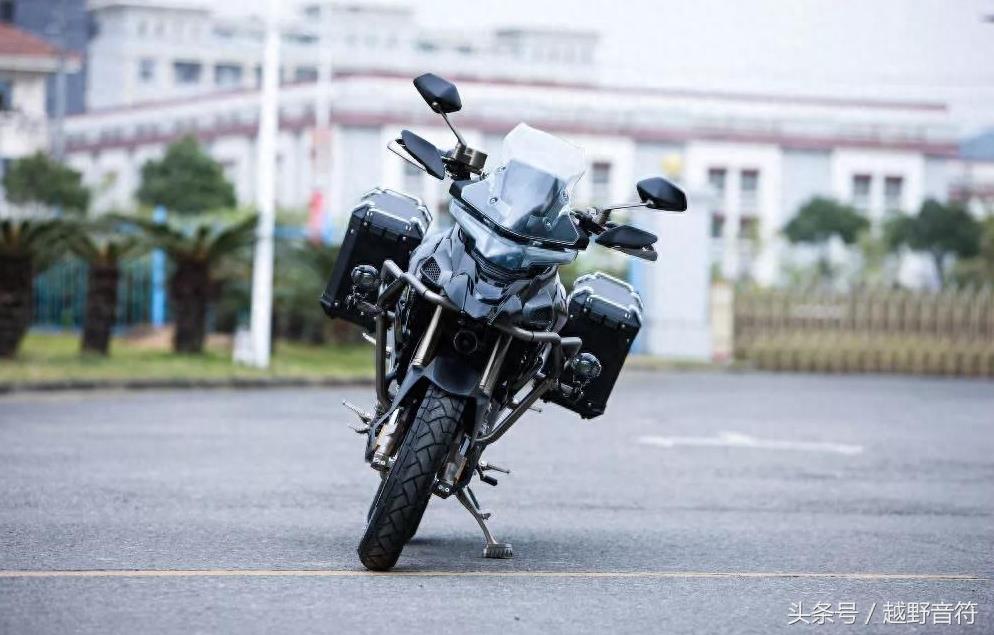 经典鸟嘴拉力 升仕310 ADV 三箱版 预售2.68万