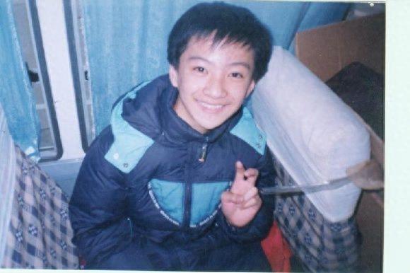 他13岁演《快乐星球》丁凯乐,出了书留了学,如今长成这样了