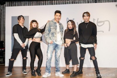 ​有嘻哈遭淘汰 空中1小时搞定女模！孔令奇认爱小12岁的她