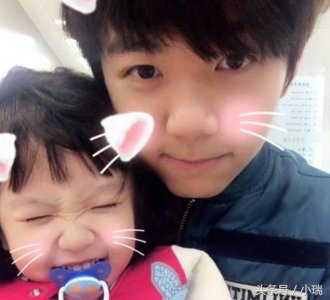 ​张丹峰的儿子又帅了，颜值撞脸王俊凯，表示有压力！