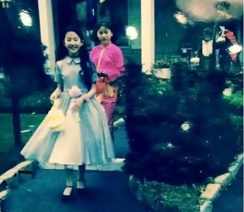 ​从形影不离到形同陌路，刘亦菲和“干爹”陈金飞不得不说的故事