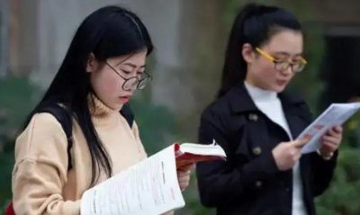 ​新生吐槽山东师范大学宿舍，寝室条件为何那么差？网友：知足吧