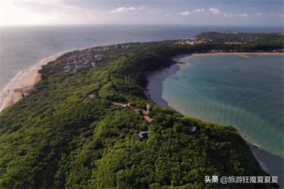 ​我国“最年轻”的火山岛，由火山喷发堆凝而成，火山口成了景点