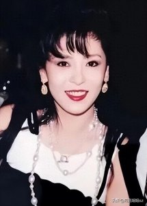 ​向太陈岚果然不是一般的女人辅佐老公事业成功还和前妻处成好姐妹