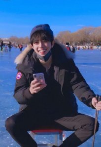 ​男星身高成谜，同样183，魏大勋遇到肖战差距大，谁在说谎？