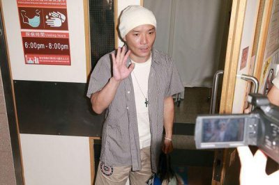 ​张卫健弟弟张卫彝暴毙 据说已患抑郁症多年，曾多次辱骂张卫健