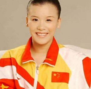 ​桑兰：体育新星摔成残疾，起诉外国教练，17年后却被称“撒谎精”