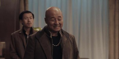 ​“狠人”周晓鸥：21岁出道，28岁成乐坛霸主，52岁因演技太好被骂