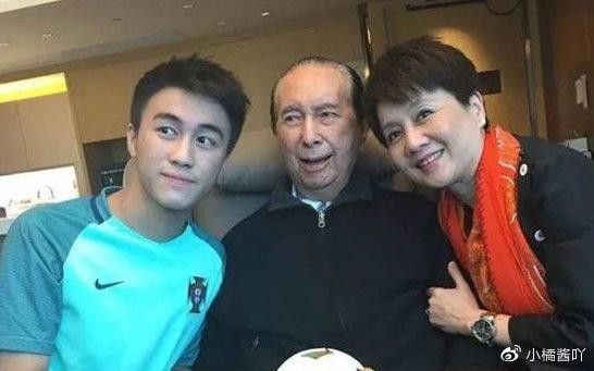 何猷君被曝求婚,何猷君和奚梦瑶怎么认识的?