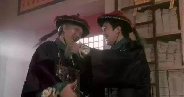 李连杰与甄子丹职业（出身武术世家35年专演反派）(10)