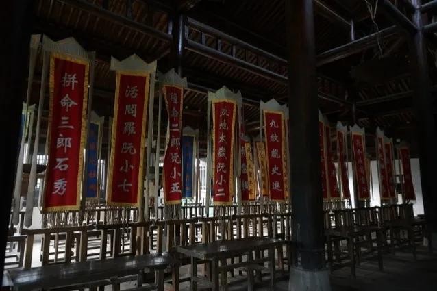 李逵为什么这么残暴 一戒武夫一对板斧使得风生水起而己