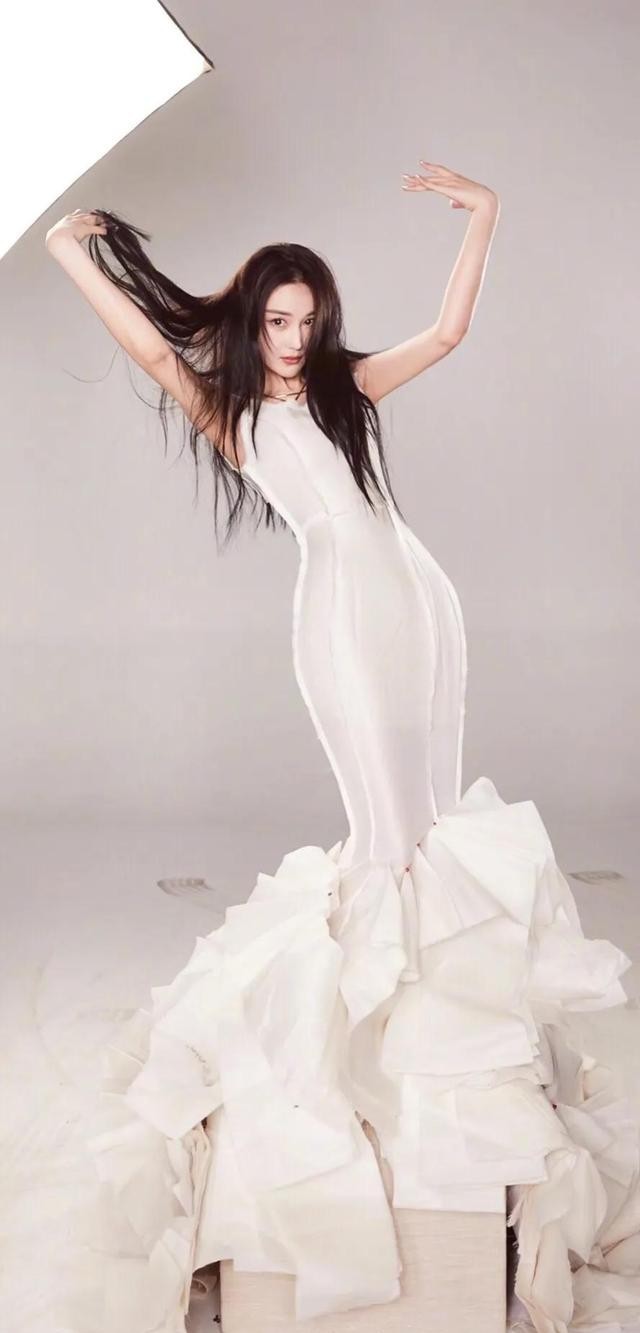 张燕是张馨予原名吗(明星军嫂张馨予介绍)