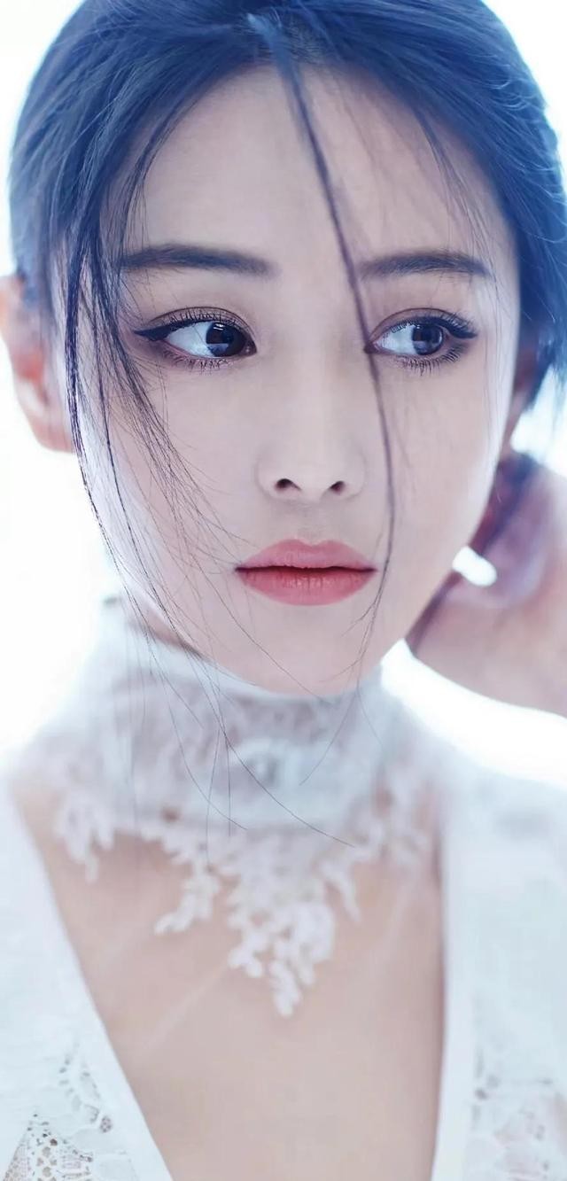 张燕是张馨予原名吗(明星军嫂张馨予介绍)