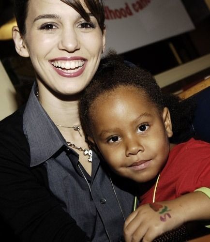 克里斯蒂·卡尔森·罗曼诺个人资料写真作品