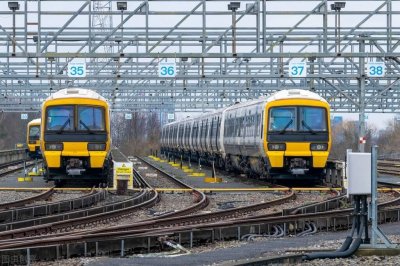 ​火车车速一般多少千米每小时(火车的时速一般是多少)