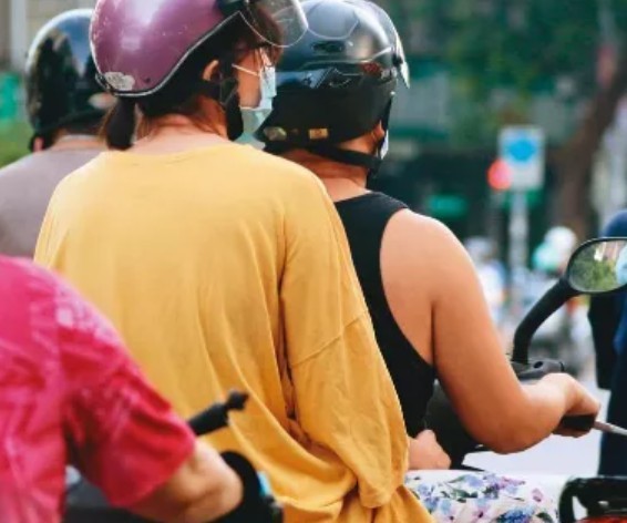 陈德修曾沛慈CP（歌手曾沛慈官宣结婚惹热议）