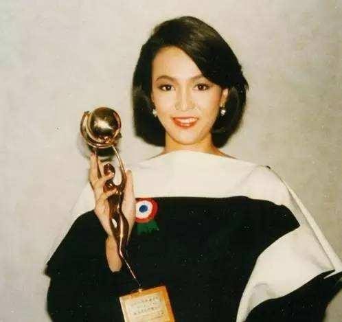 郑裕玲吕方的爱情（曾与张学友齐名的吕方恋郑裕玲16年不婚）(13)