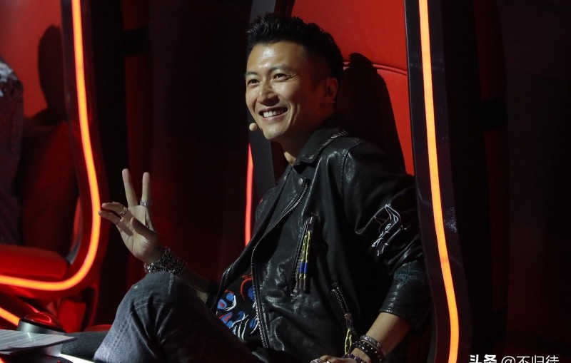 杨幂和谢霆锋宣布大婚（杨幂维权告造谣者将赔偿6万）