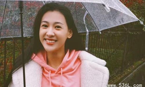 丁笑滢和郭麒麟是什么关系 其个人资料简介深扒