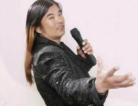 面筋哥是怎么火起来的 他把烤面筋写进了歌中