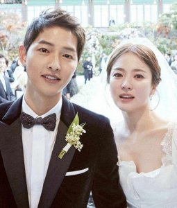 ​宋慧乔肛瘘是什么意思 宋仲基宋慧乔为什么婚变什么时候离的婚