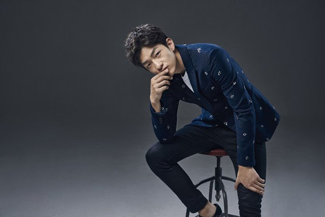 盘点十大单眼皮的男明星（那些单眼皮男明星）