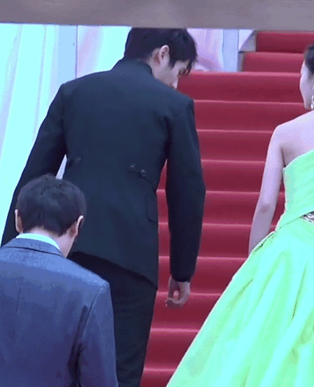 周冬雨跟刘昊然关系好吗（周冬雨刘昊然已秘密恋爱两年）(20)