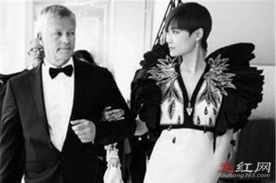 ​李宇春和谁结了婚 老公还是一个外国78岁富翁
