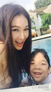 ​温碧霞为什么不生孩子？