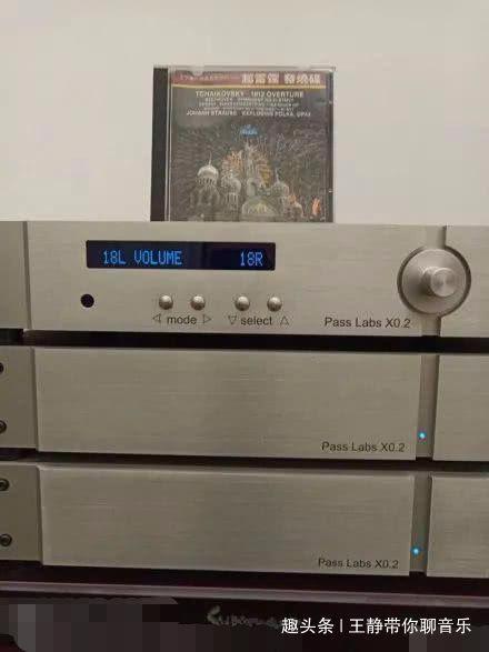 冯小刚：用40万音响听盗版碟！得知真相后，让网友傻眼了！