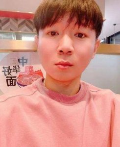 ​张玉浩为何对苗阜出手？他与卢鑫三人拒绝郭德纲，独立创建门户发起挑战德云社